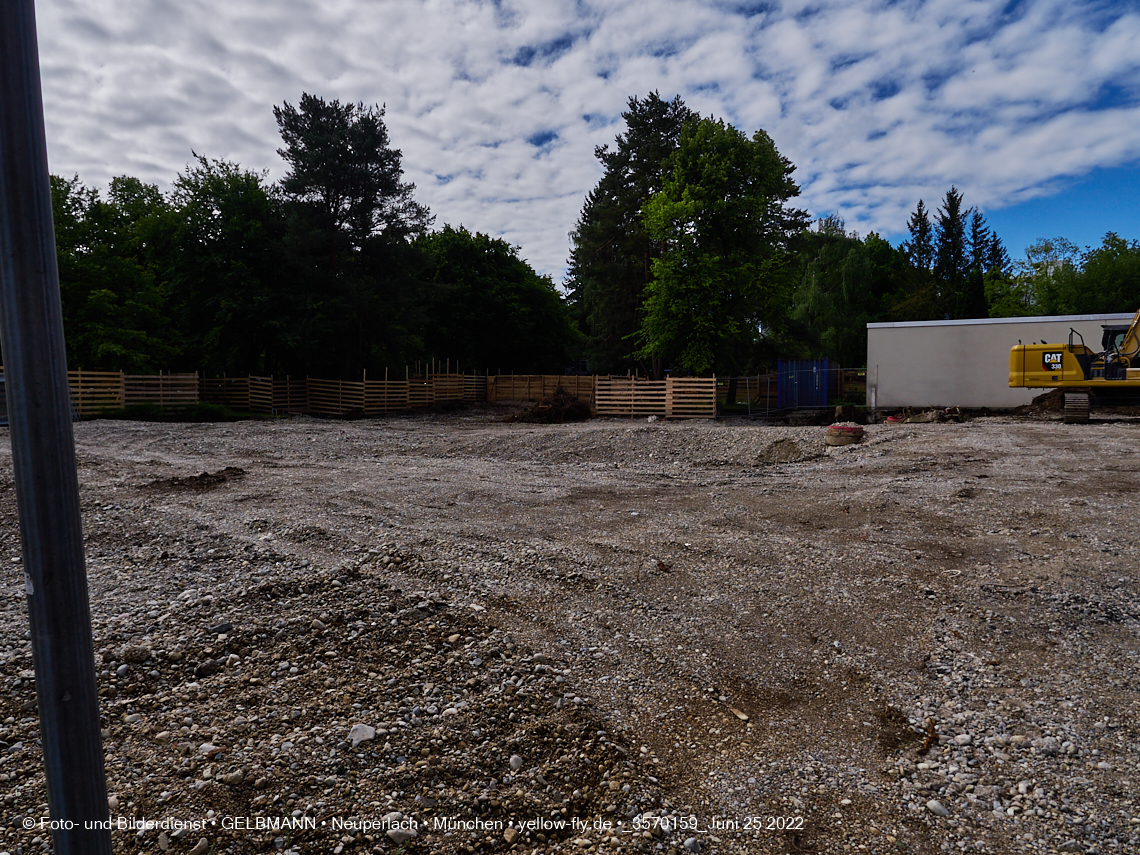 25.06.2022 - Baustelle zur Mütterberatung und Haus für Kinder